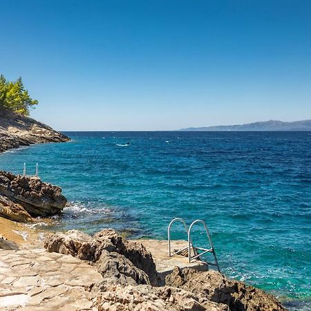 Seafront Stone Villa Blato  Экстерьер фото